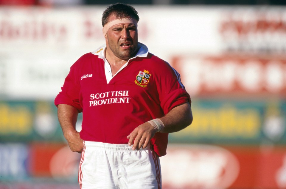 Jason Leonard, seen on the Lions’ tour of 1997, was the life and soul of their bar crawls