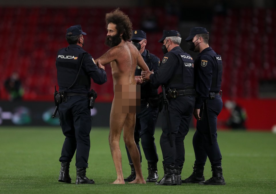 The match had earlier been interrupted by a streaker who was swiftly dealt with by police