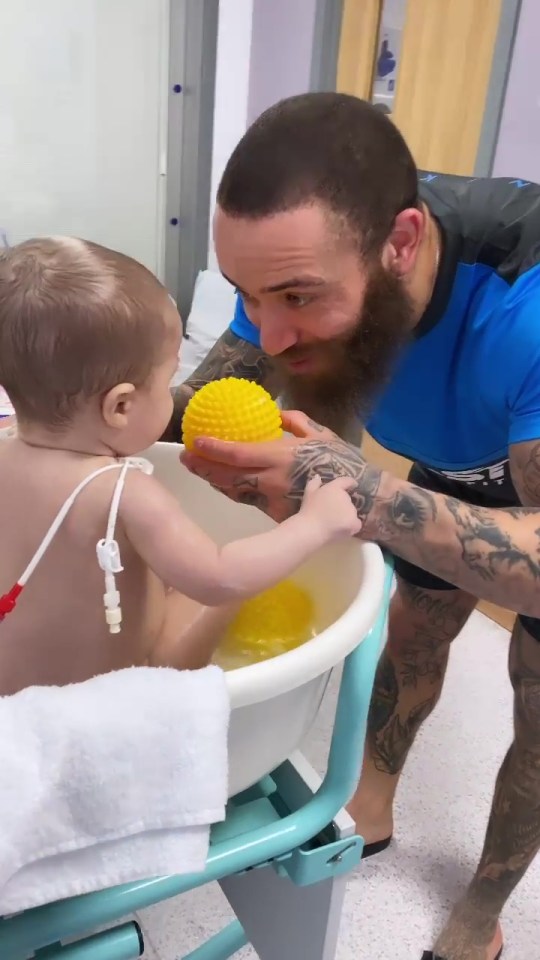 Ashley Cain gives his daughter Azaylia her last bath in hospital