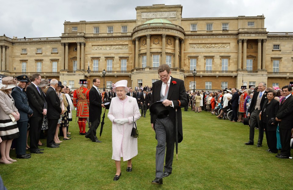 She mark the retirement of her household's most senior official the Earl Peel