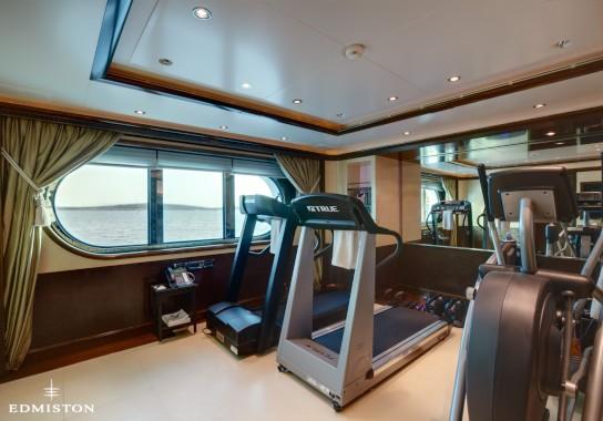 The yacht has a gym and a helipad that doubles up as a golf driving range