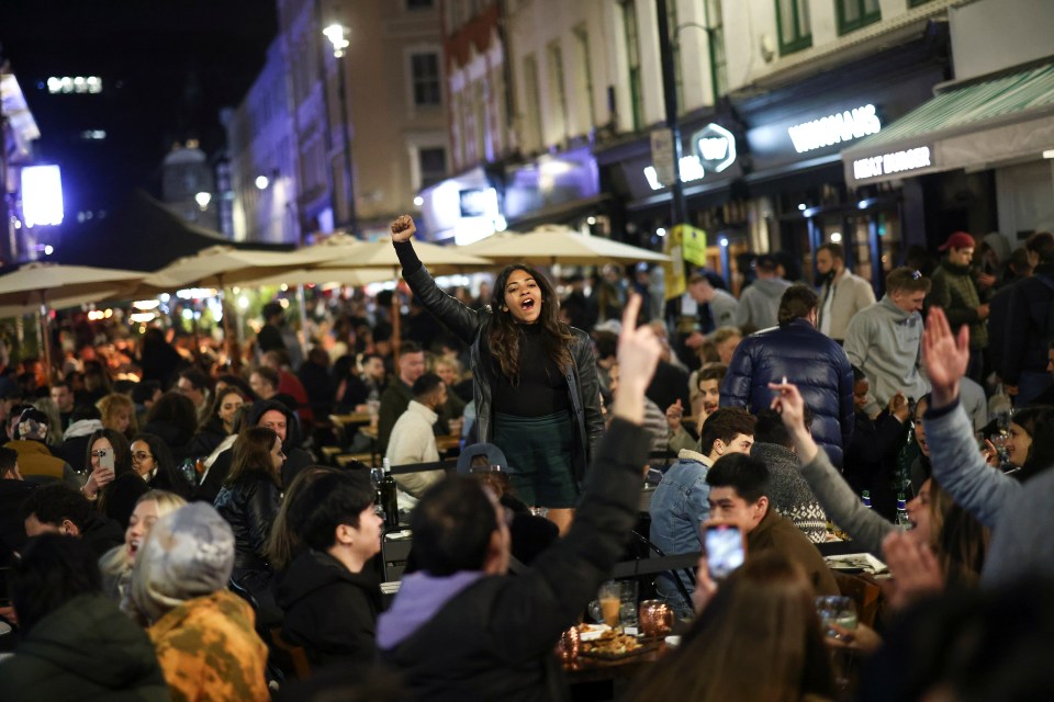 Brits cheer the glorious return of pints