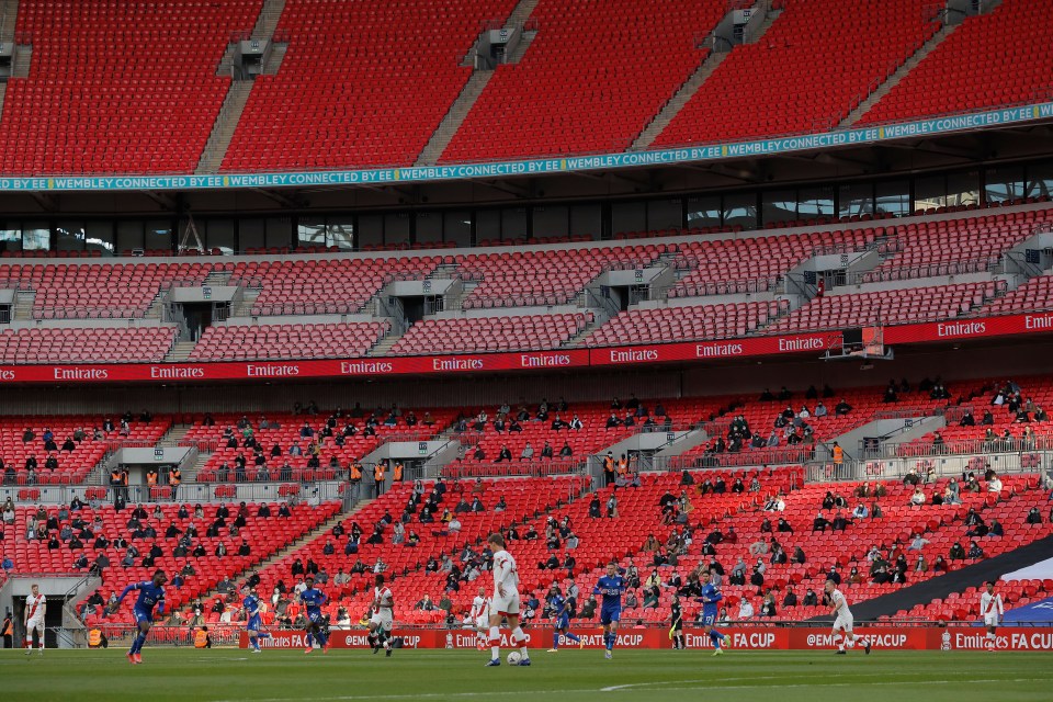 Fans returned as the Foxes largely outplayed the Saints to win at Wembley