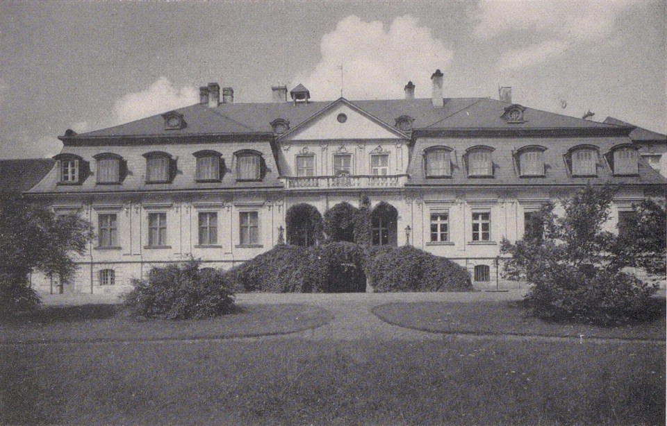 One diary entry claimed the loot was hidden in a trough dug in the orangery of the palace