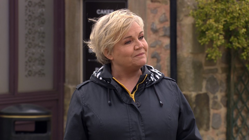 Emmerdale's Brenda Walker tries to blame Faith Dingle for her brooch going missing