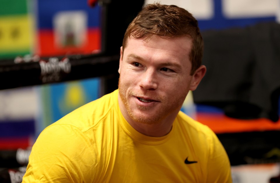 Canelo Alvarez fights Billy Joe Saunders on May 8