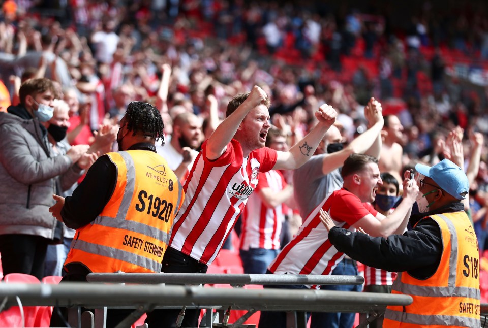 Brentford fans got their money's worth from the Wembley final