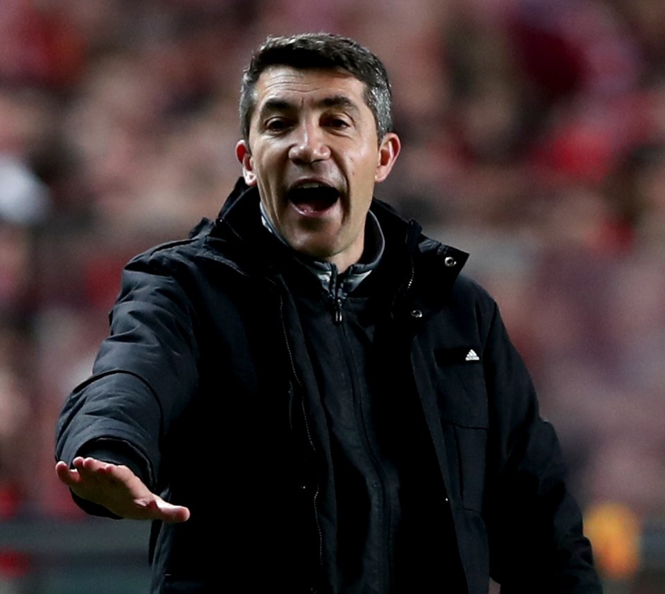 Bruno Lage landed in England and held talks with Wolves on Monday