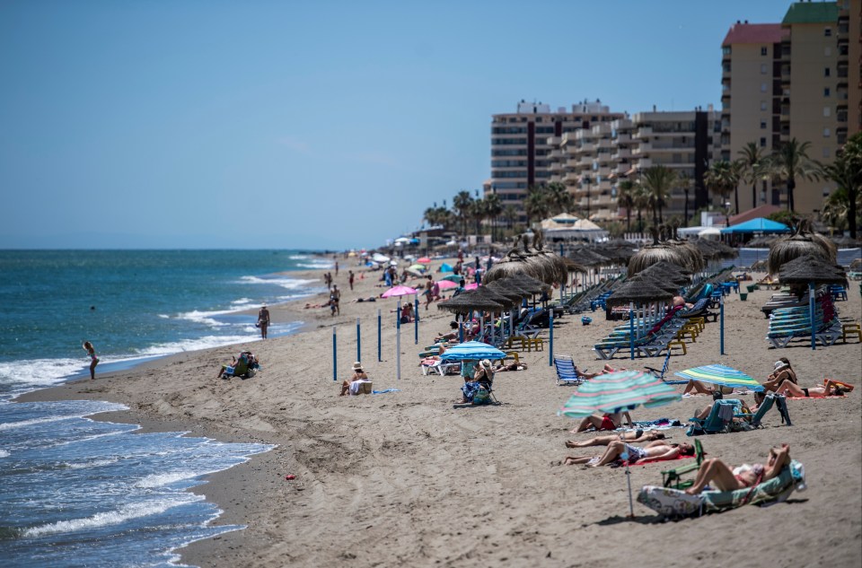 Beaches filled up with tourists across Spain