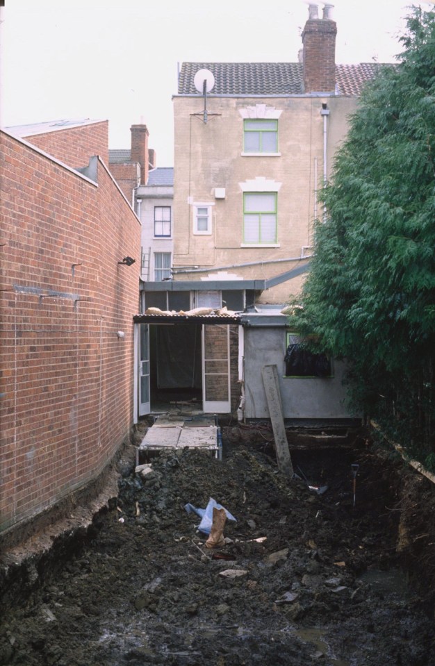 The excavation of 25 Cromwell Street, Gloucester