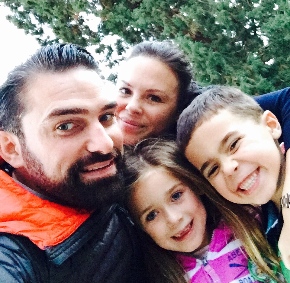 Ant Middleton alongside his wife and three of their five children