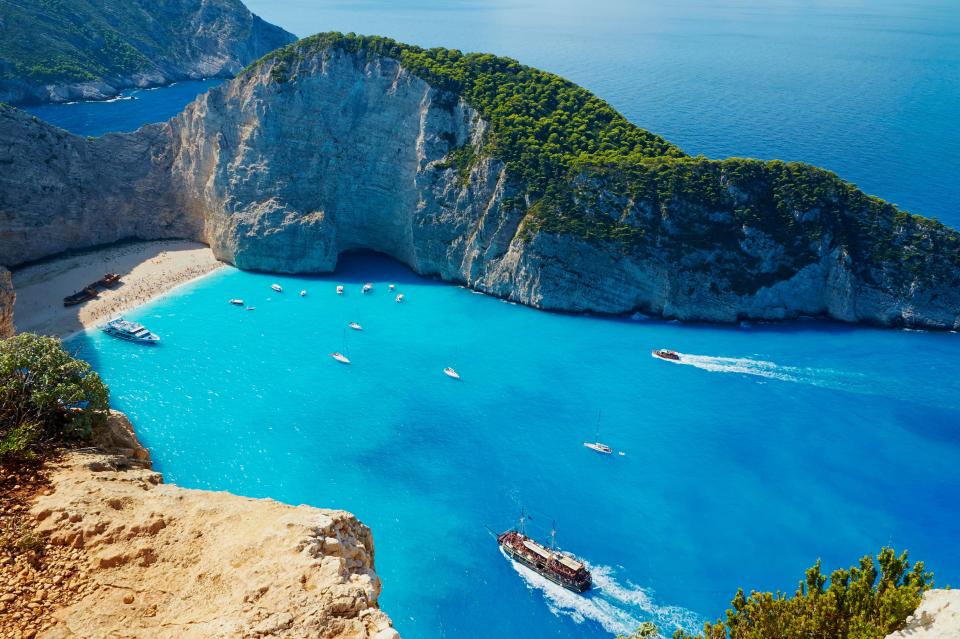 Brits could be able to jet off to Greece by the end of June without having to quarantine on return