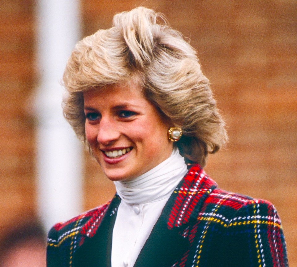 The statue will be unveiled on what would have been the 60th birthday of Princess Diana, who died in 1997