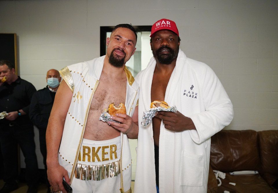 Joseph Parker and Derek Chisora enjoy a burger together