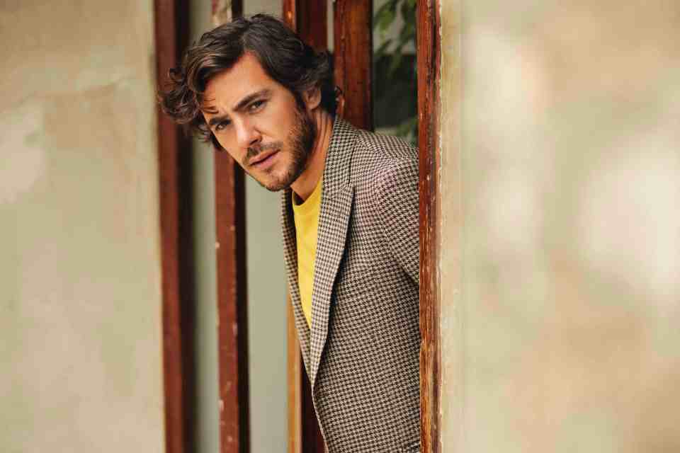 Singer Jack Savoretti's next album is dedicated to love and has been shaped by the experience of being back with his family