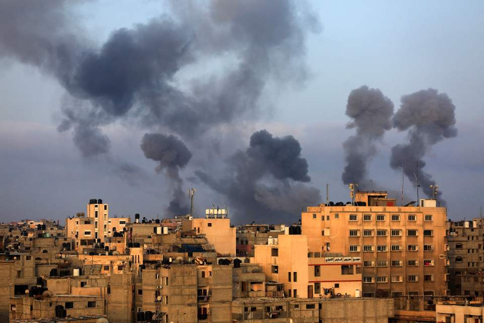 Smoke billows following Israeli airstrikes on the southern Gaza region of Khan Yunis