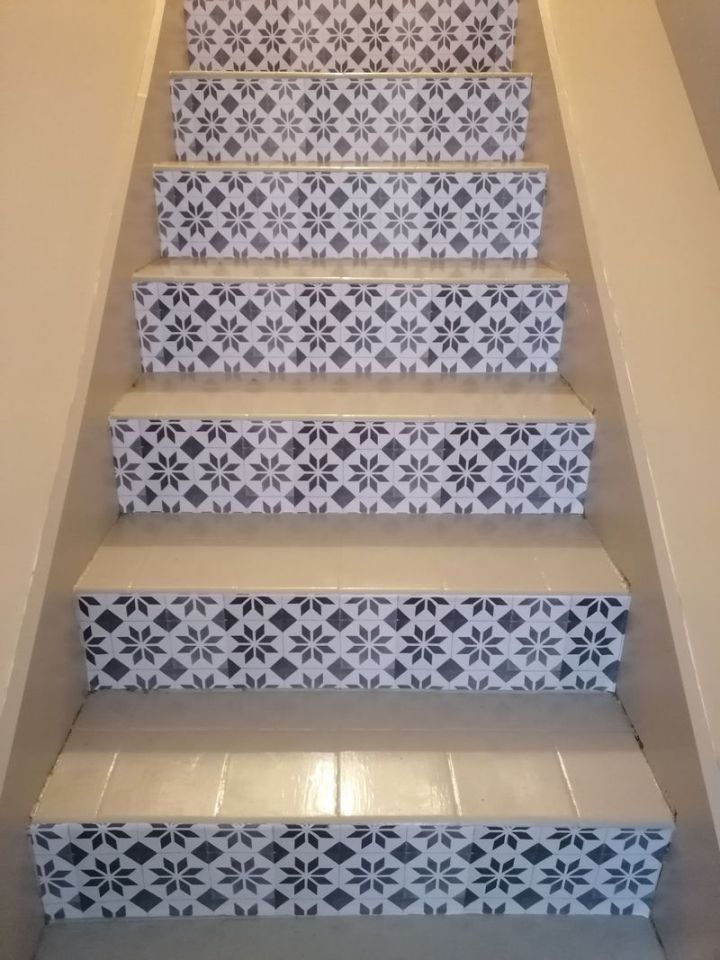 Danielle's transformation has brightened up her stairway