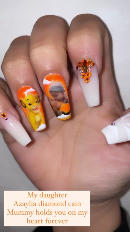 Safiyya has had her nails designed to pay tribute to her daughter