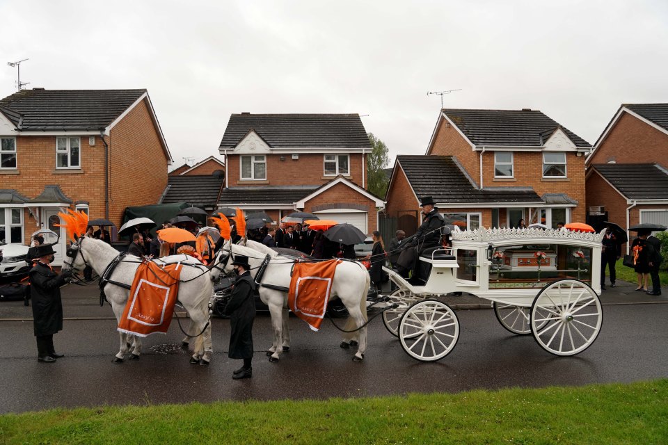 Azaylia's coffin lay in a horse-drawn carriage