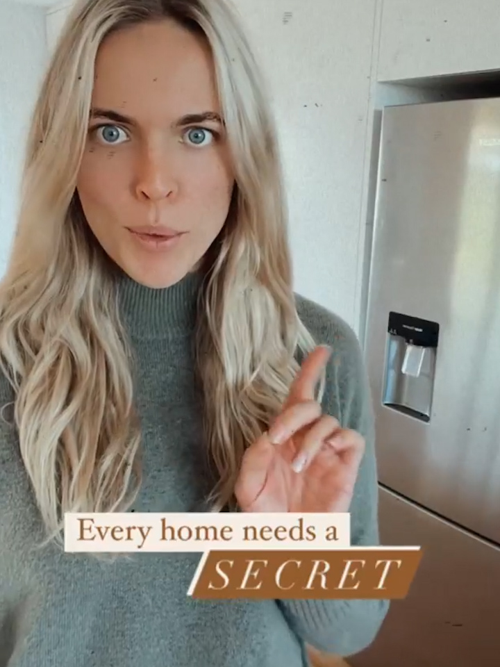 Loz Markham, from Berry, New South Wales, Australia shows off her incredible New South Wales home in Instagram