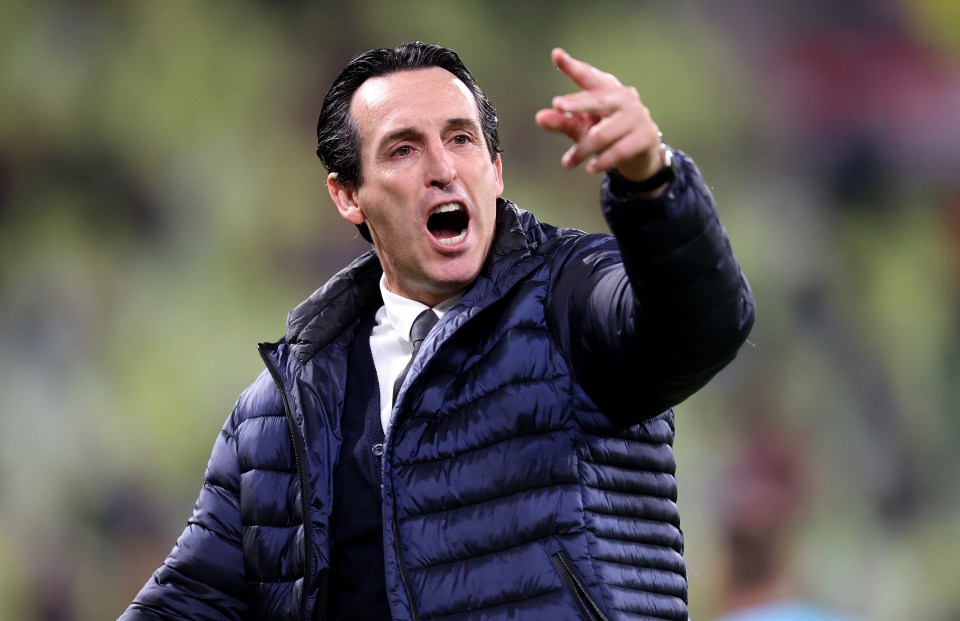 Unai Emery cajoles his players