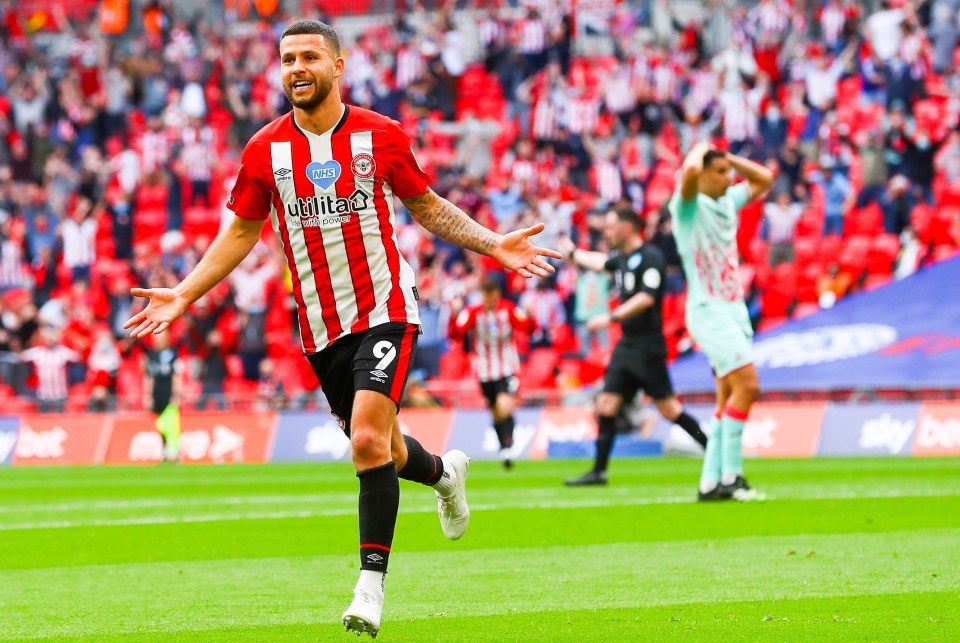 Emiliano Marcondes celebrates firing the second goal for Brentford