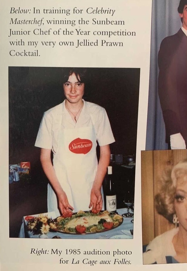 Fans pointed out a section in Craig’s book where he’s seen with jellied prawns