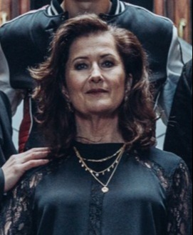 Kazia Pelka plays the matriarch of the Mimica family