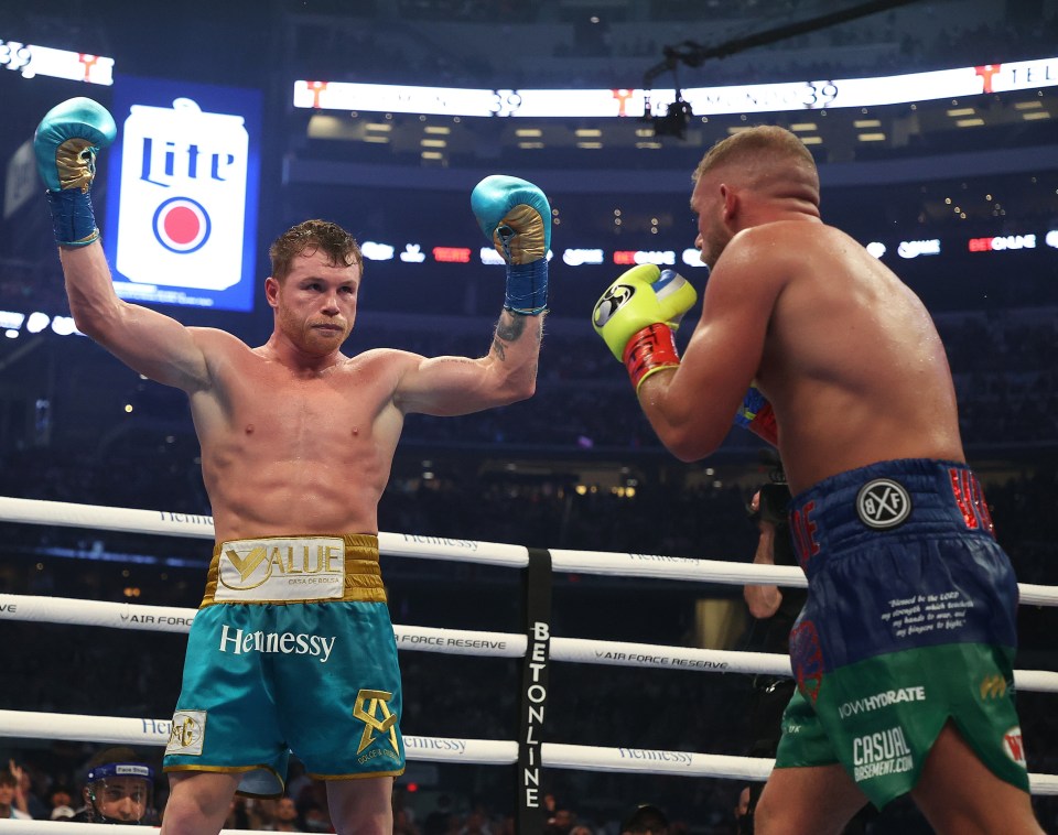 Canelo was the one celebrating in the end as he stole the WBO super-middleweight crown