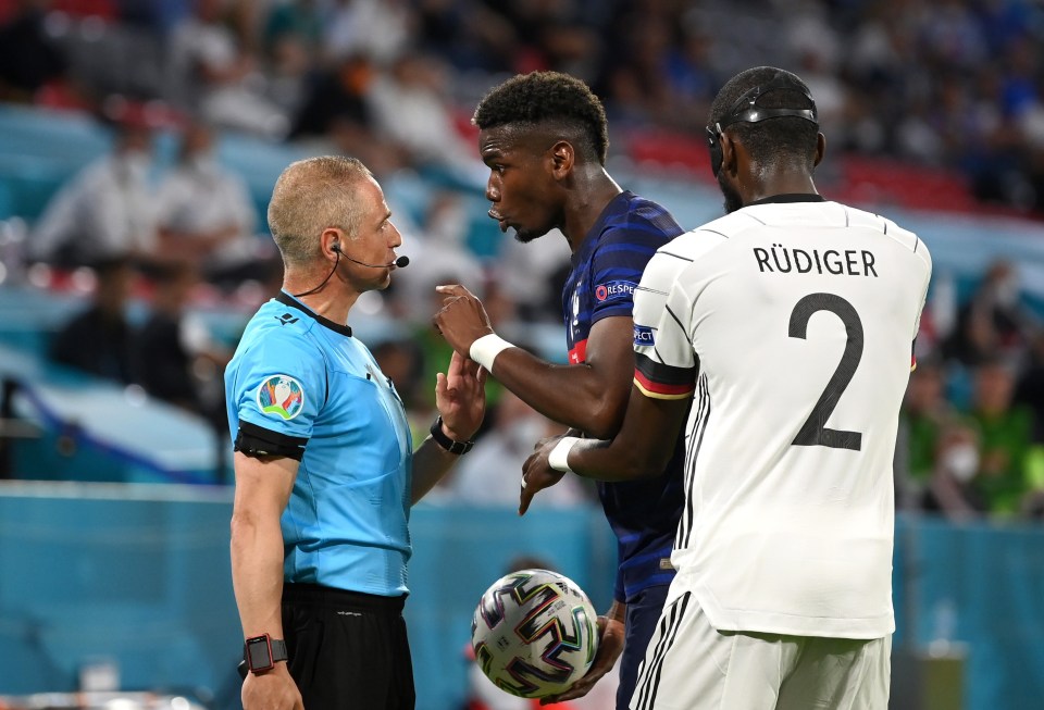 Pogba complains to referee Carlos del Cerro Grande but Rudiger went unpunished