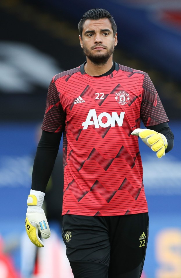 Red Devils goalkeeper Sergio Romero has finally left the club after the end of his deal