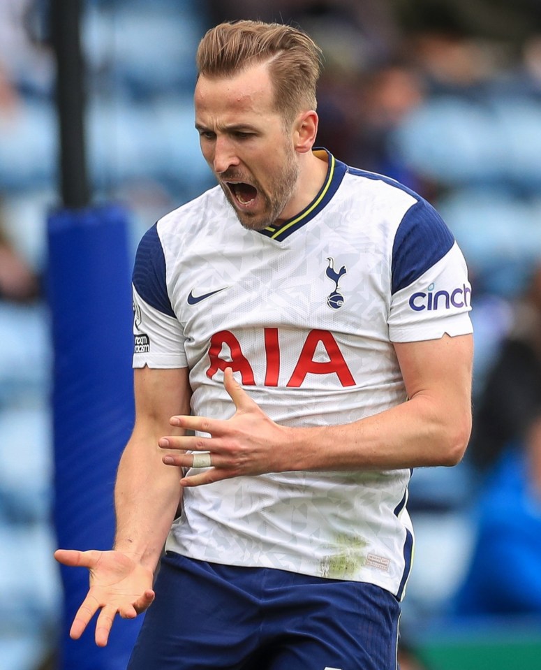 Harry Kane is ready to quit his boyhood club to win trophies in his career