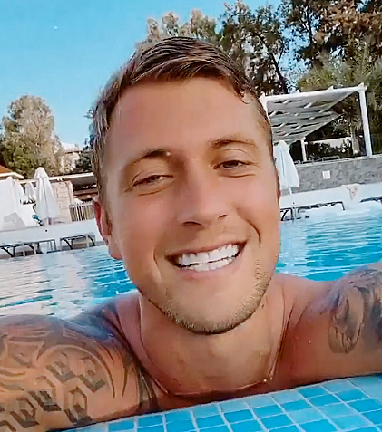 Dan Osborne has told followers he is an anti-vaxxer