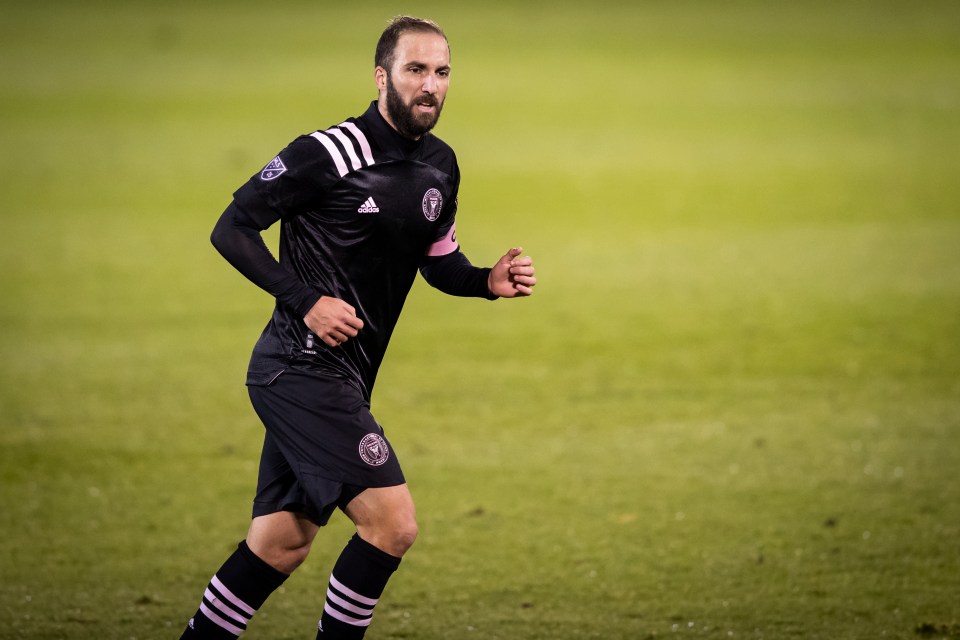 Gonzalo Higuain can expect some further attacking reinforcements