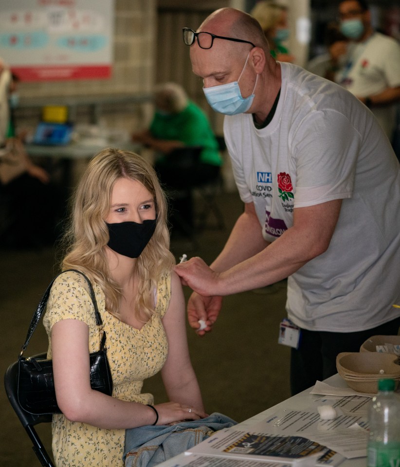 Twickenham stadium opens as Britain’s largest vaccination center