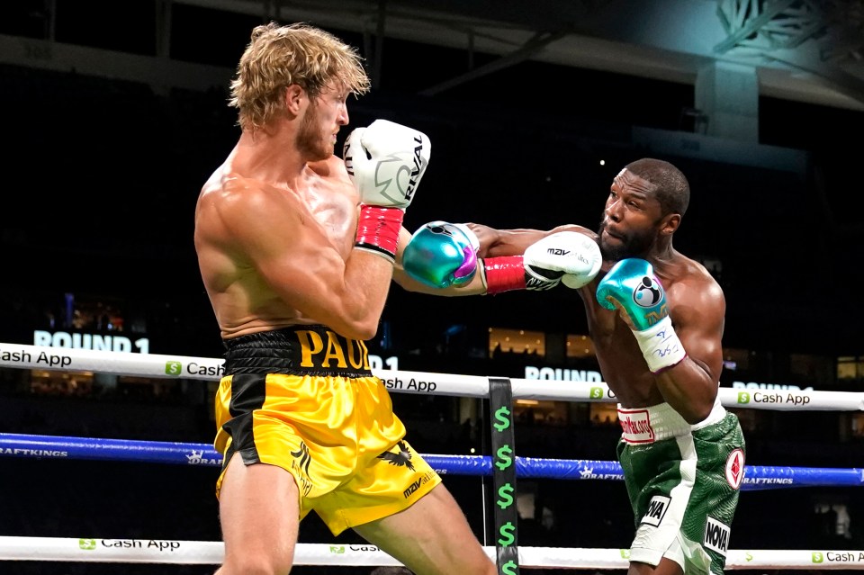 Logan Paul took Floyd Mayweather the distance