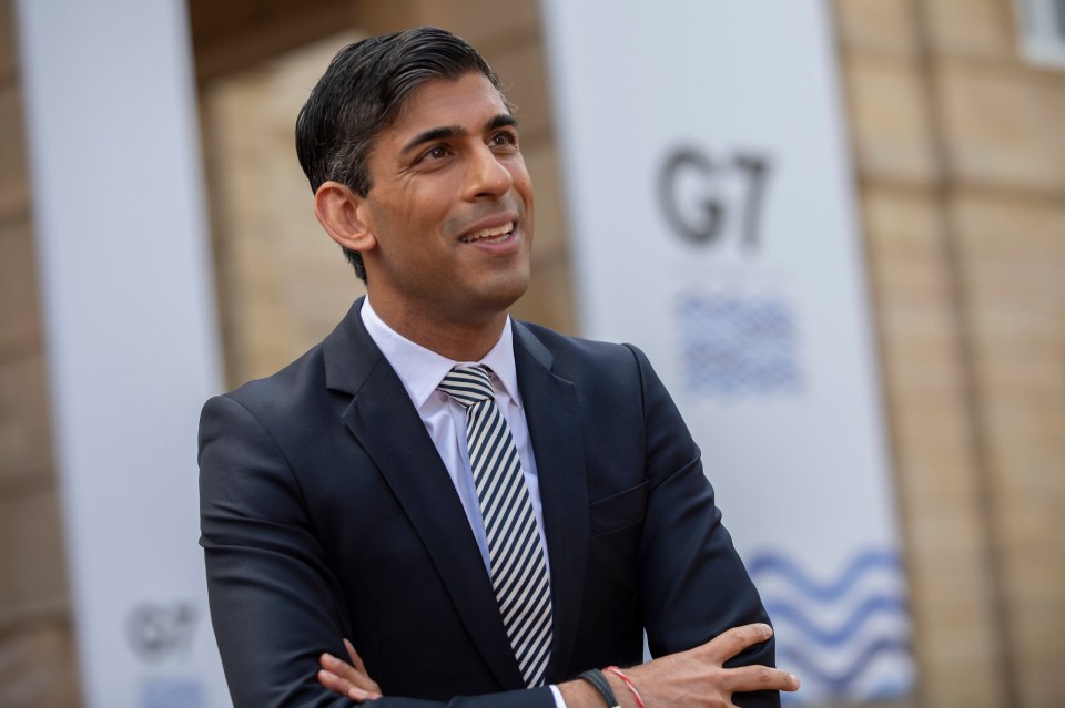 Rishi Sunak is among ministers willing to accept a four week delay to the roadmap