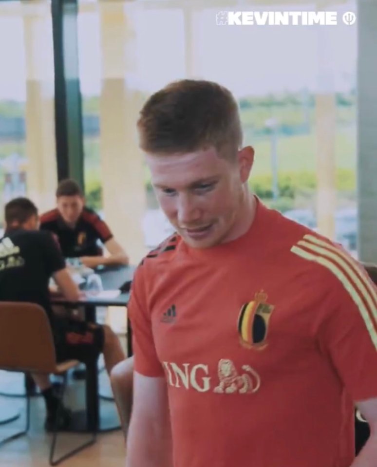 Kevin De Bruyne was spotted with his black eye in the Belgium camp