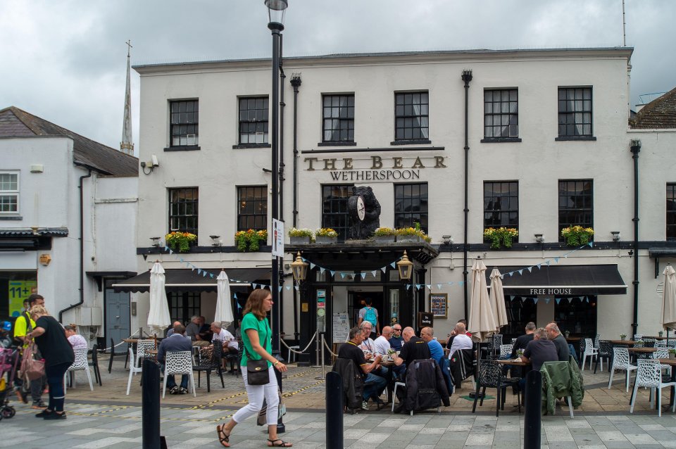 The news will come as a blow to pubs and restaurants