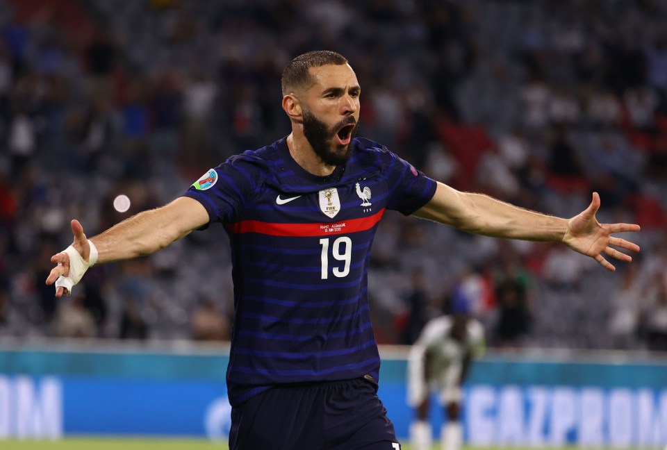 Karim Benzema celebrates, only for his late goal to be ruled out for offside