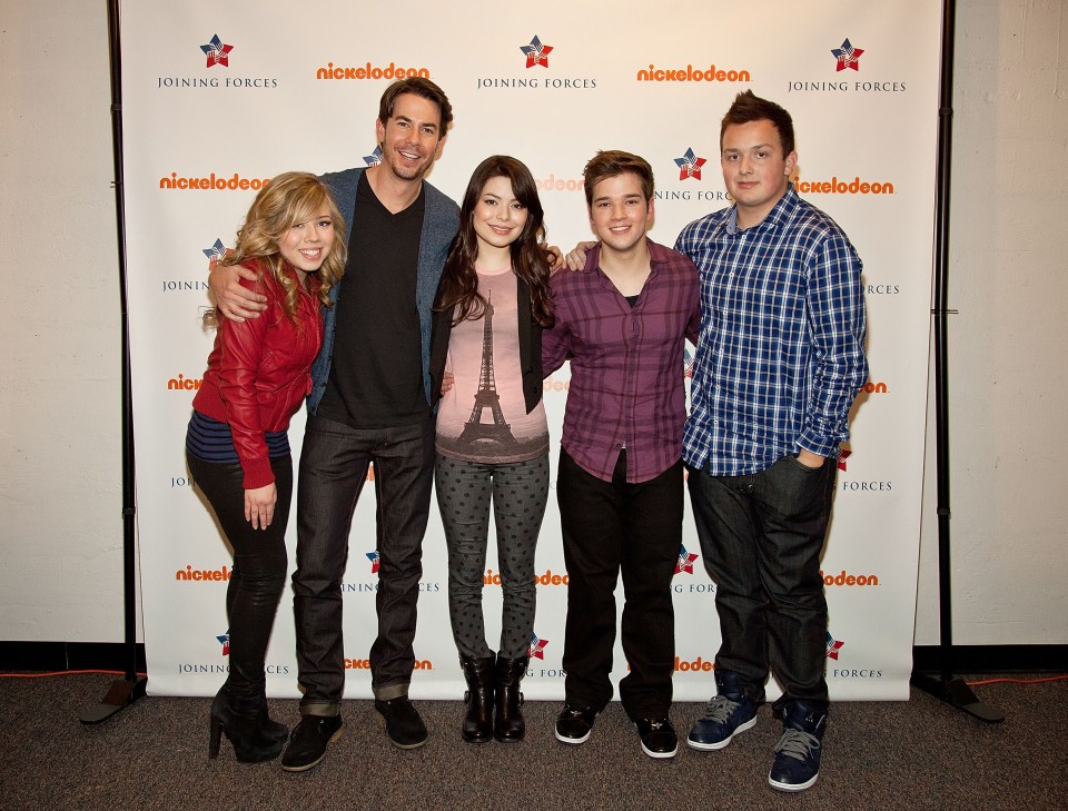 Sam's absence was explained on the show by Carly (Miranda Cosgrove) and Freddie (Nathan Cress)