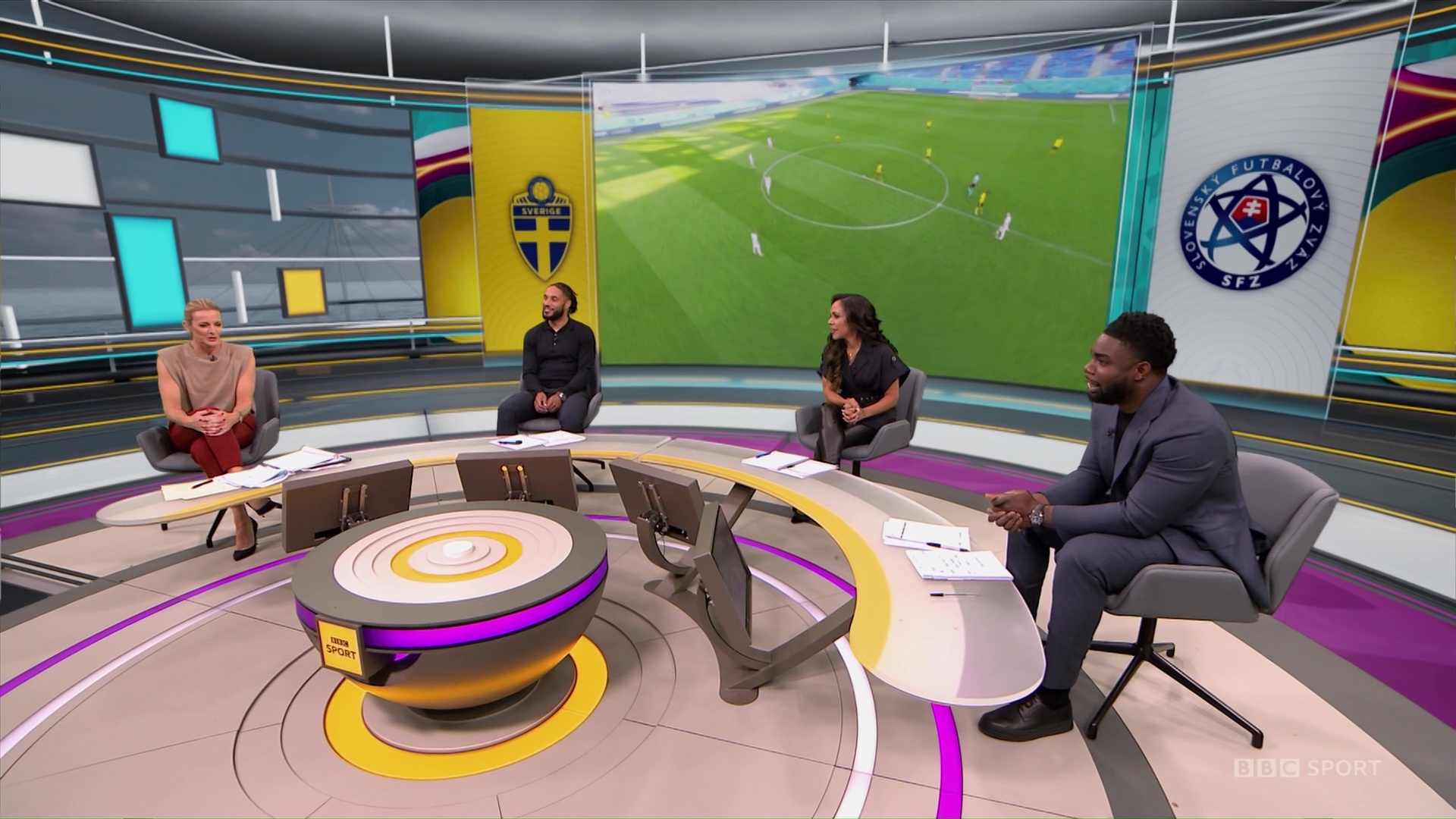 Alex Scott's dynamic with Micah Richards has been praised by fans