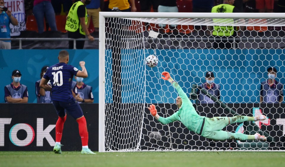 Yann Sommer denied Mbappe's penalty to end the game