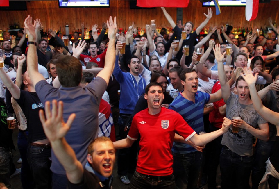 The sun will shine down on footie fans this weekend as they watch England take on Croatia