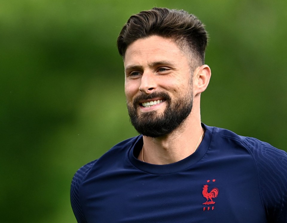 Olivier Giroud has agreed personal terms with AC Milan as he looks to leave Chelsea