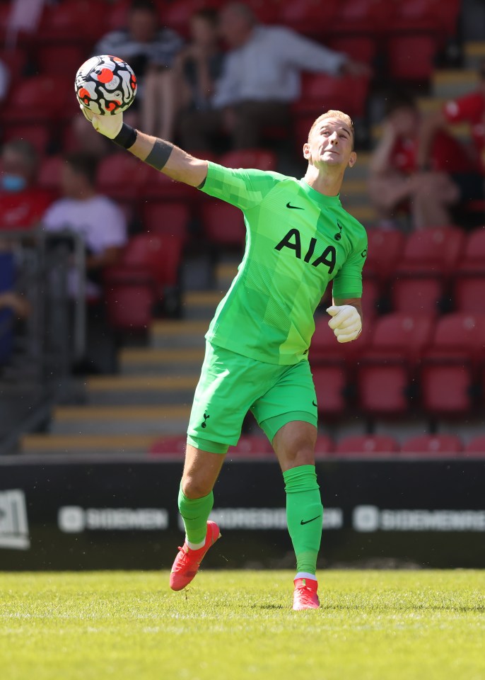 Hart plays backup to Spurs captain Lloris