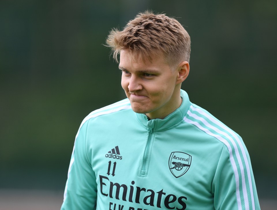 Odegaard wants to fight for his place at Real, but is open to returning to Arsenal