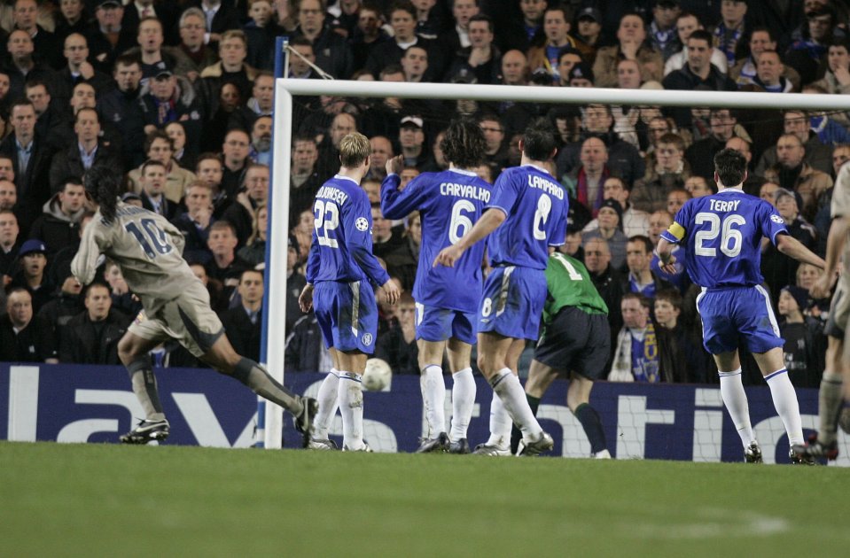 Ronaldinho scored twice in the first-half, including a sensational toe poke to put Barcelona ahead on away goals