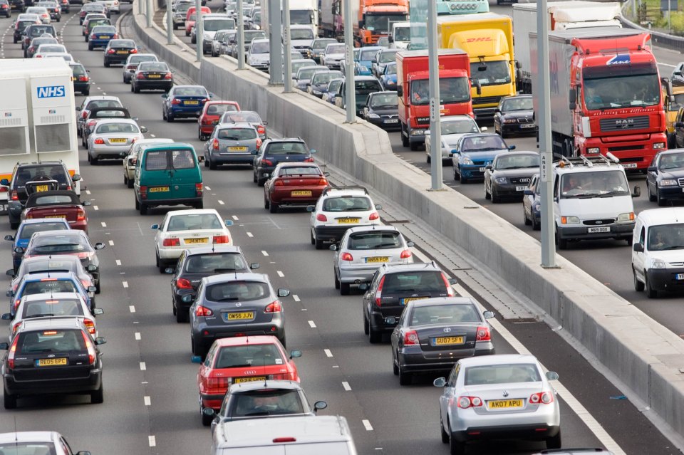 The Government is considering brining in overhead trolleybus wires for lorries