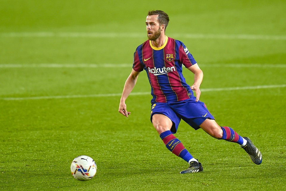 Spurs are interested in signing Miralem Pjanic